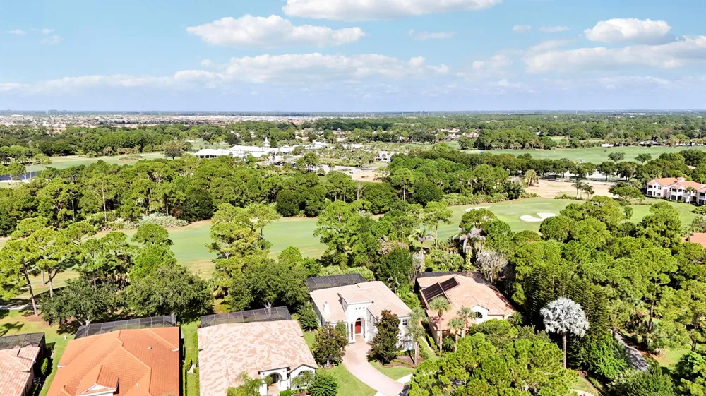 8605 Tompson Point Road Port St. Lucie, FL 34986