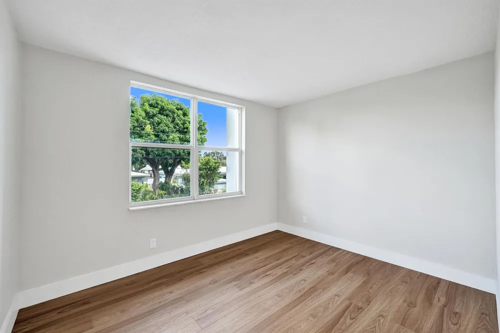 4025 Federal Highway #228B Oakland Park, FL 33308
