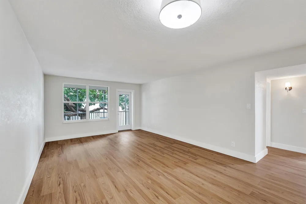 4025 Federal Highway #228B Oakland Park, FL 33308