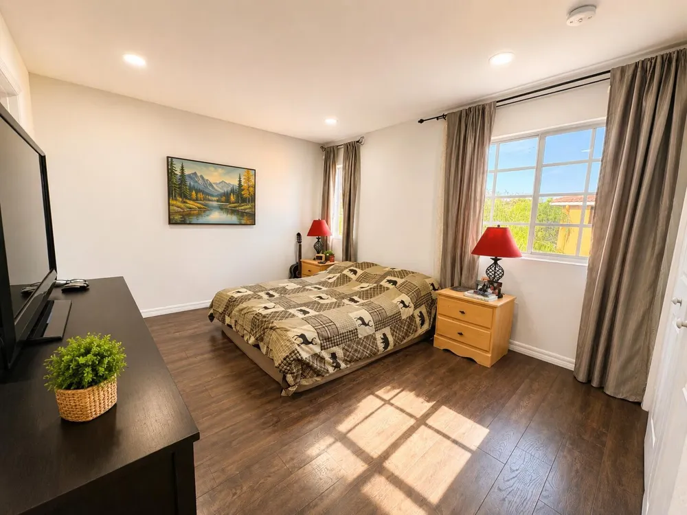 111 NW 2ND AVENUE #10 Hallandale Beach, FL 33009