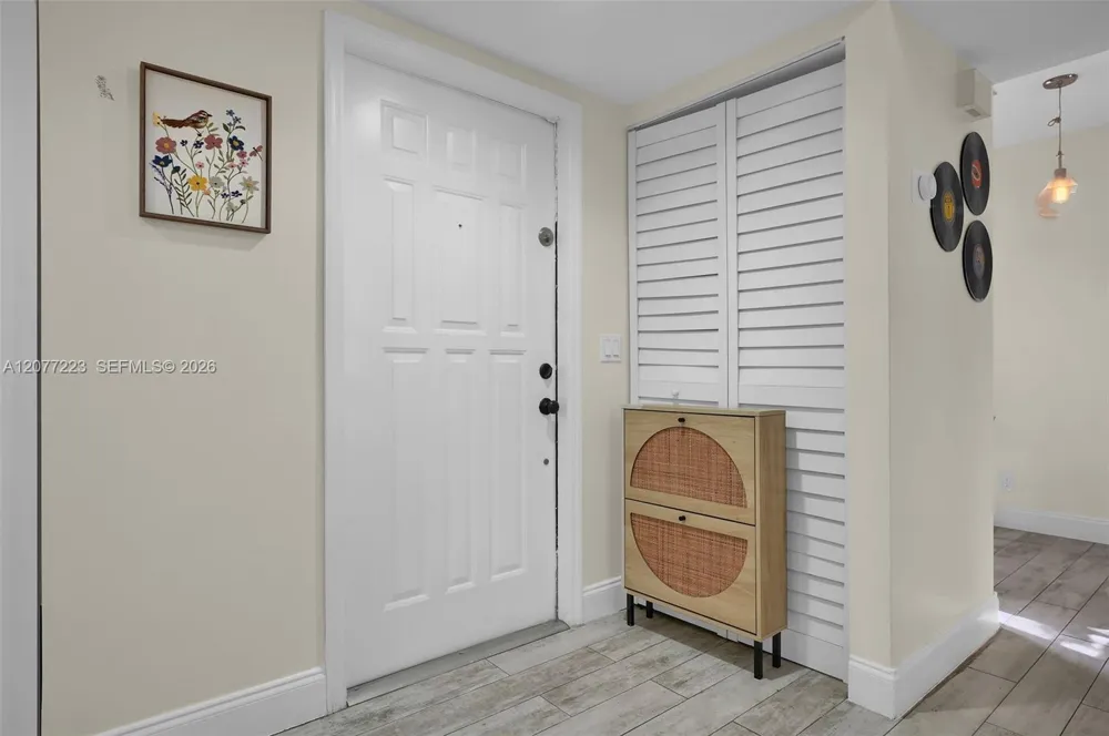 6538 NW 170th Ter Hialeah, FL 33015