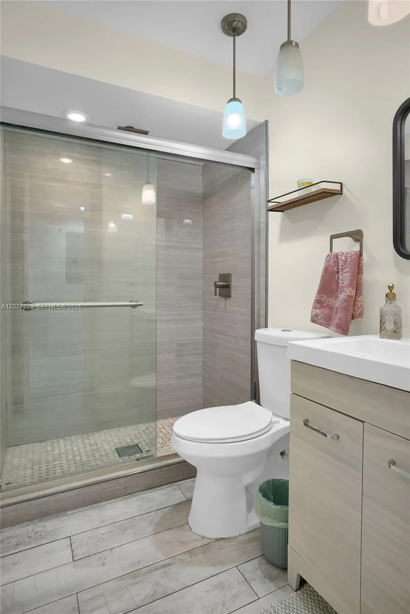 6538 NW 170th Ter Hialeah, FL 33015