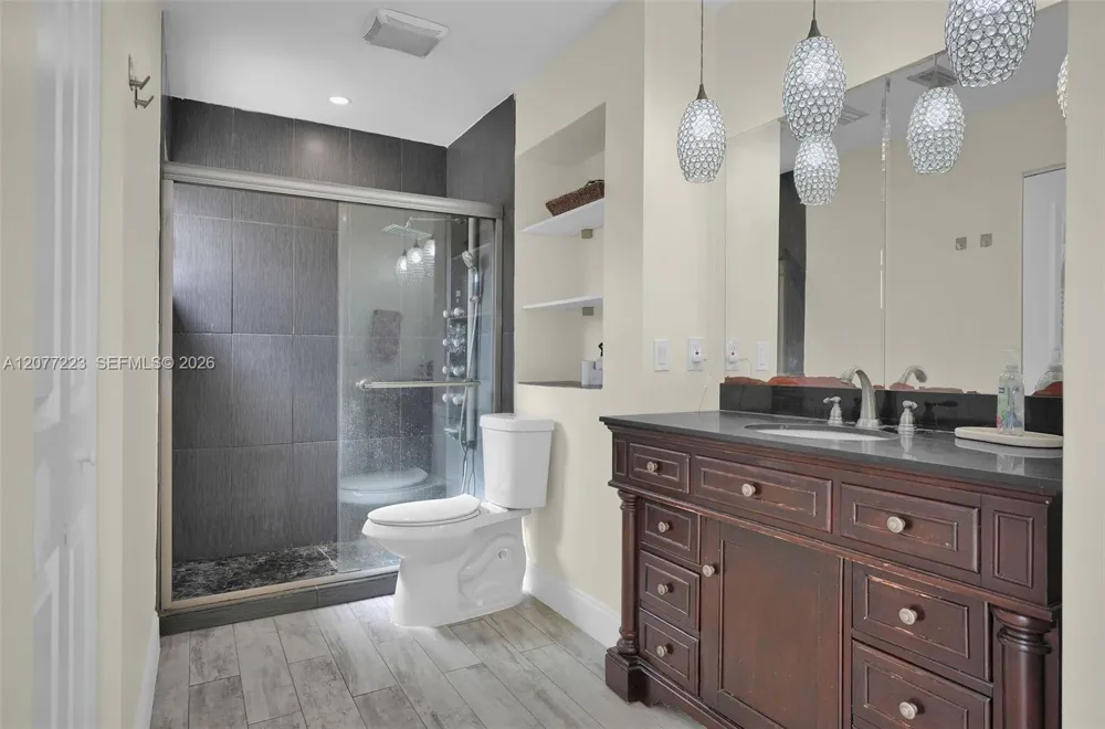 6538 NW 170th Ter Hialeah, FL 33015