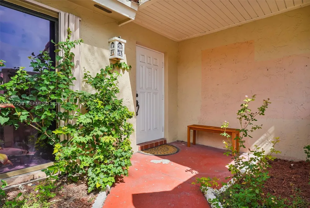 6538 NW 170th Ter Hialeah, FL 33015