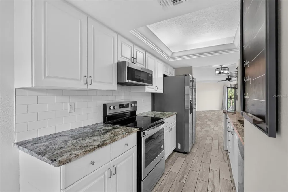 204 3RD STREET W #103 Bradenton, FL 34205