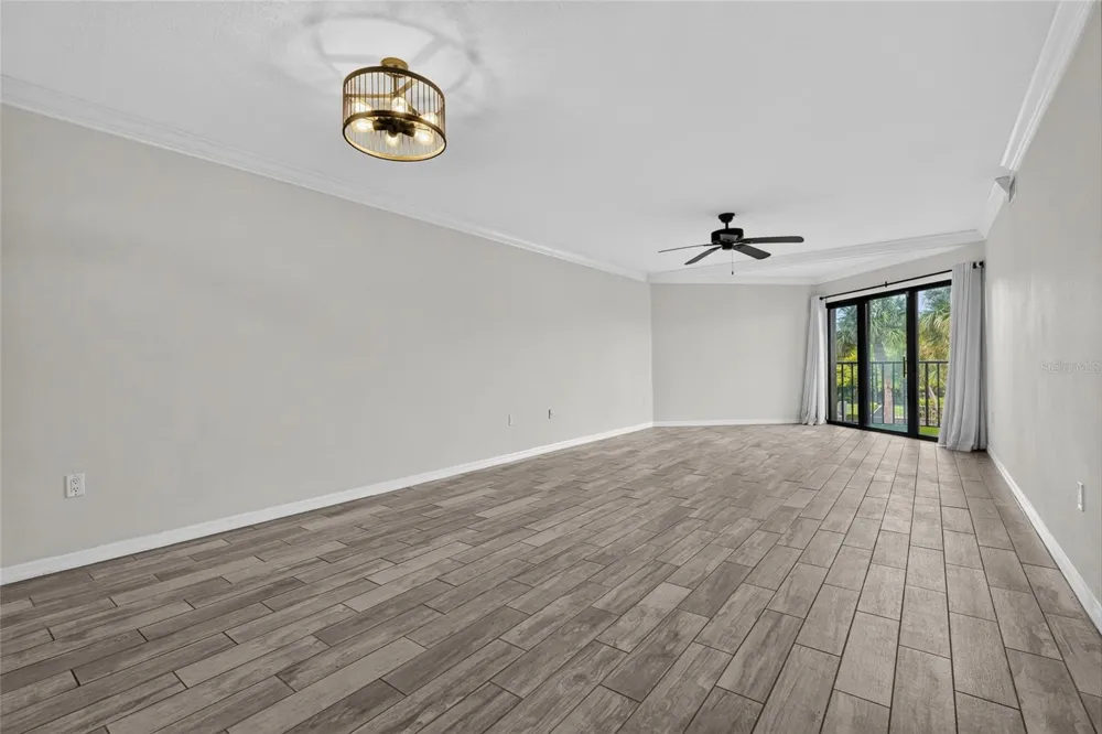 204 3RD STREET W #103 Bradenton, FL 34205