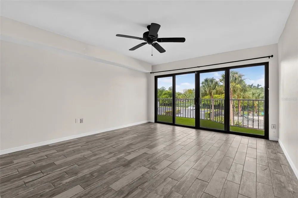 204 3RD STREET W #103 Bradenton, FL 34205