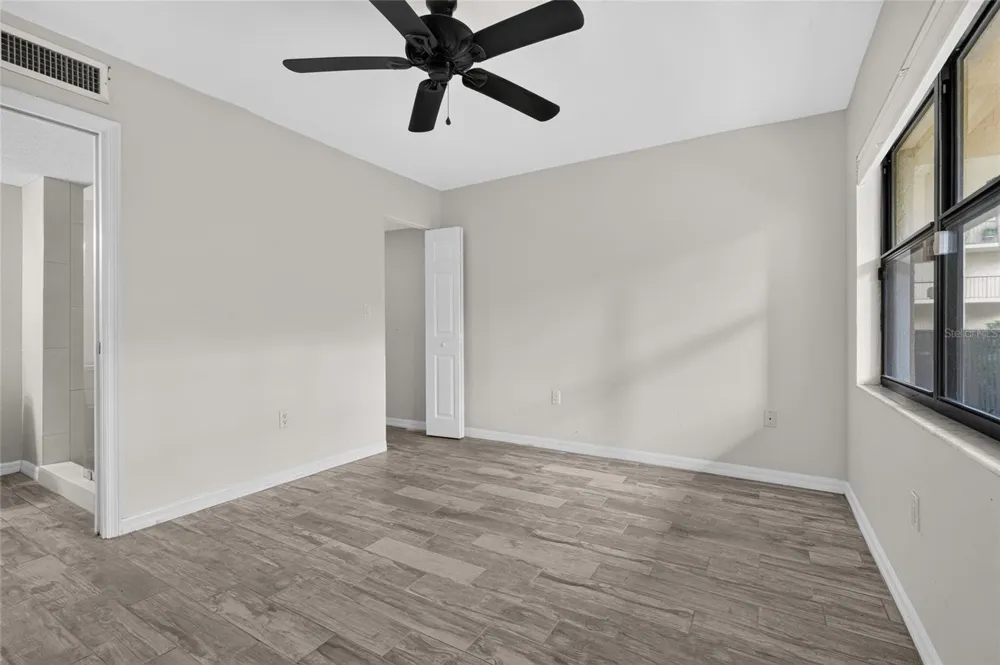 204 3RD STREET W #103 Bradenton, FL 34205