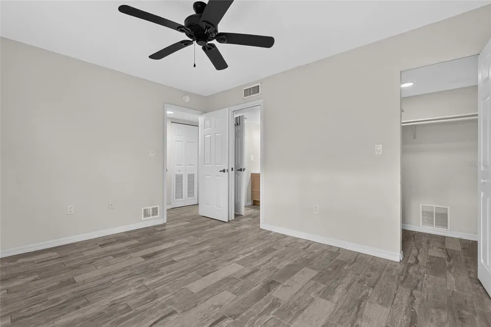 204 3RD STREET W #103 Bradenton, FL 34205