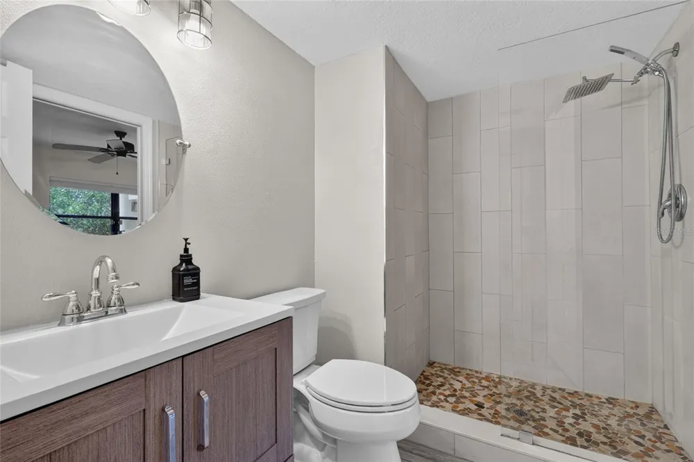 204 3RD STREET W #103 Bradenton, FL 34205