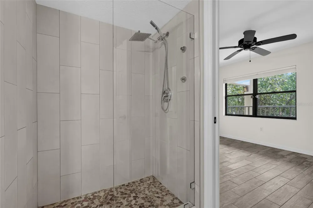 204 3RD STREET W #103 Bradenton, FL 34205