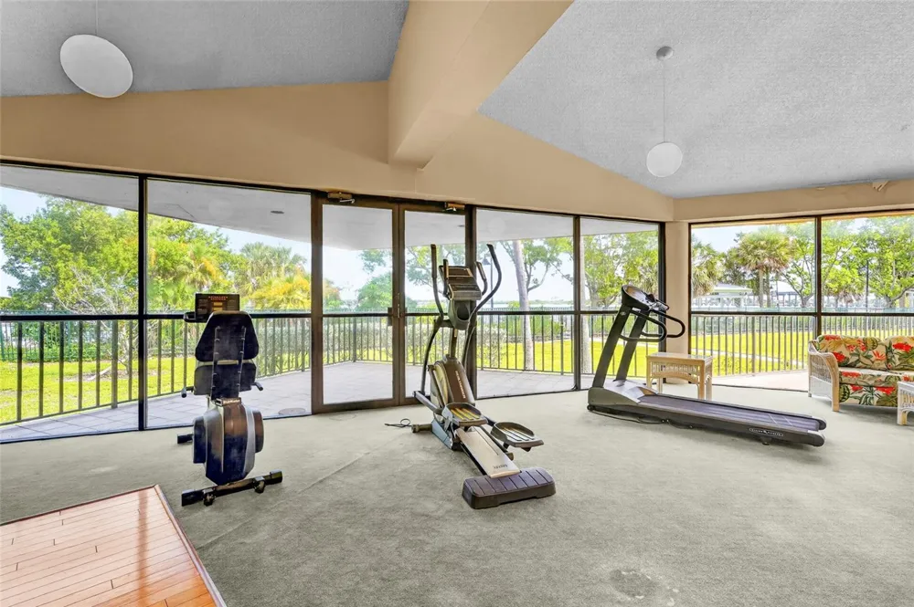 204 3RD STREET W #103 Bradenton, FL 34205