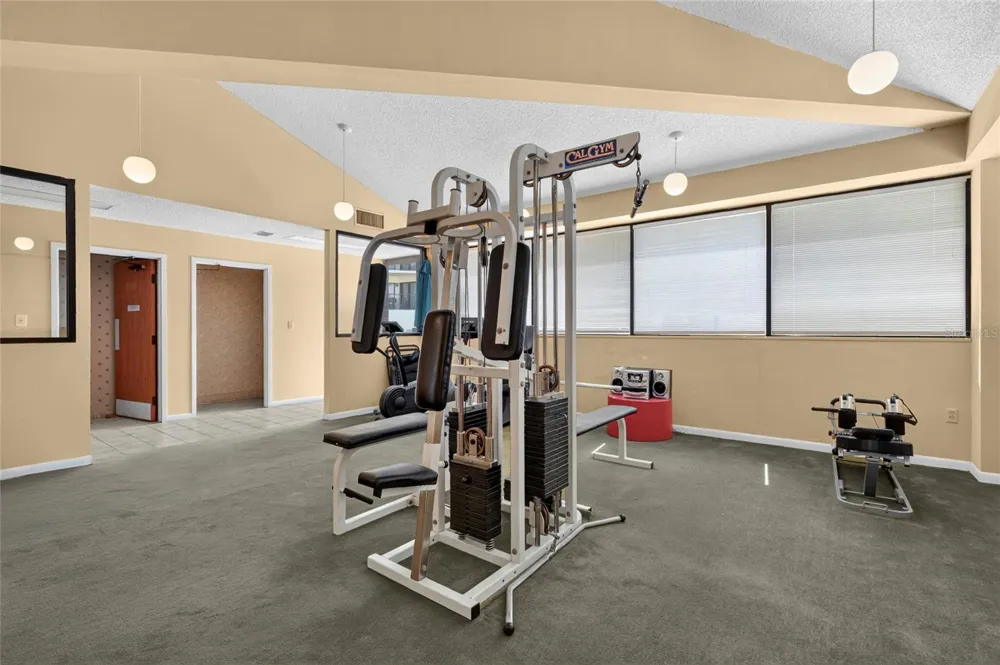 204 3RD STREET W #103 Bradenton, FL 34205