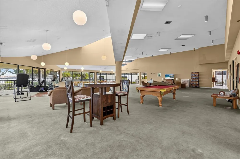 204 3RD STREET W #103 Bradenton, FL 34205