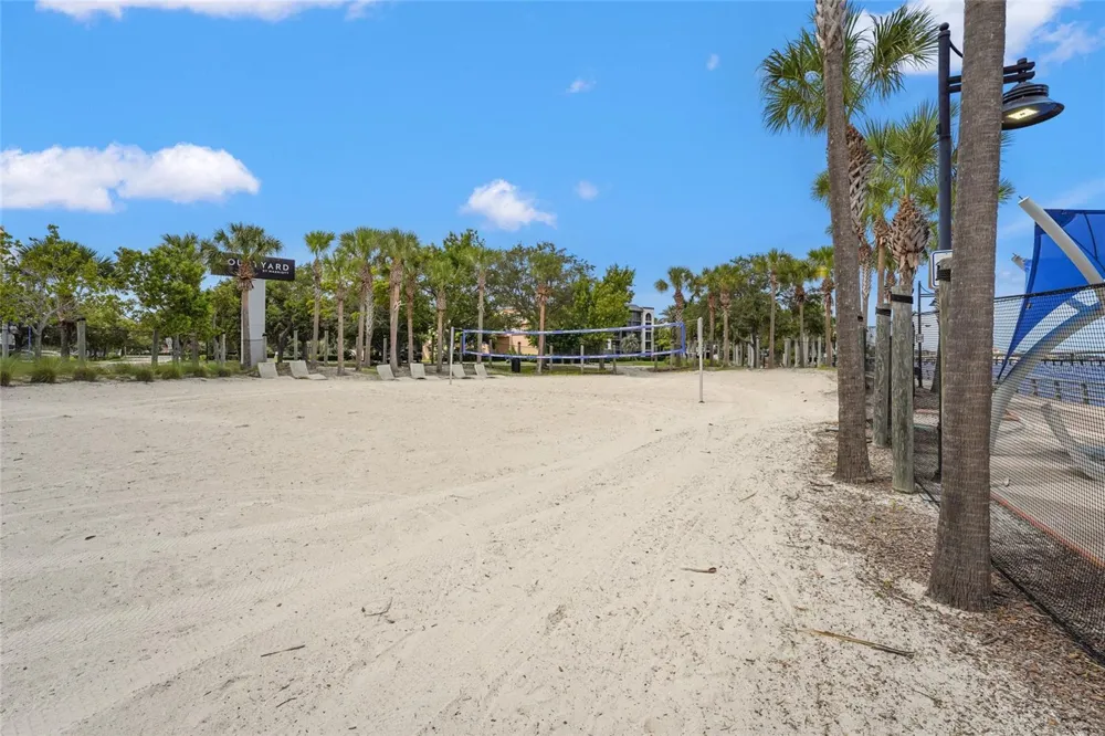 204 3RD STREET W #103 Bradenton, FL 34205