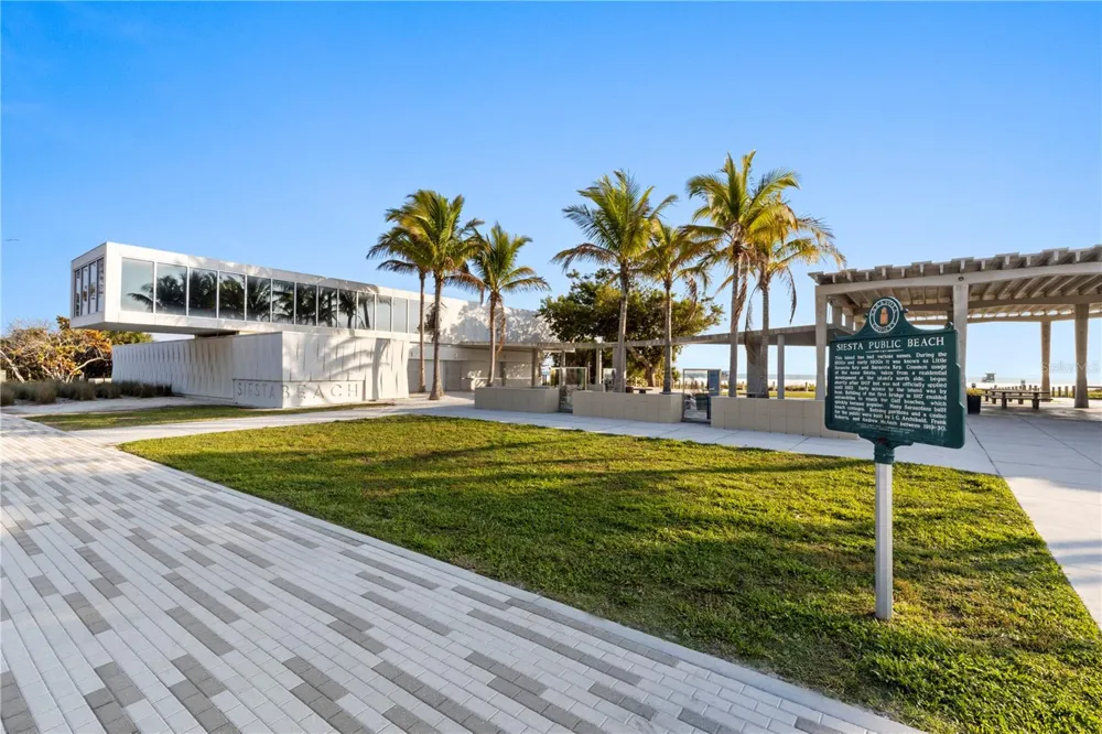 204 3RD STREET W #103 Bradenton, FL 34205