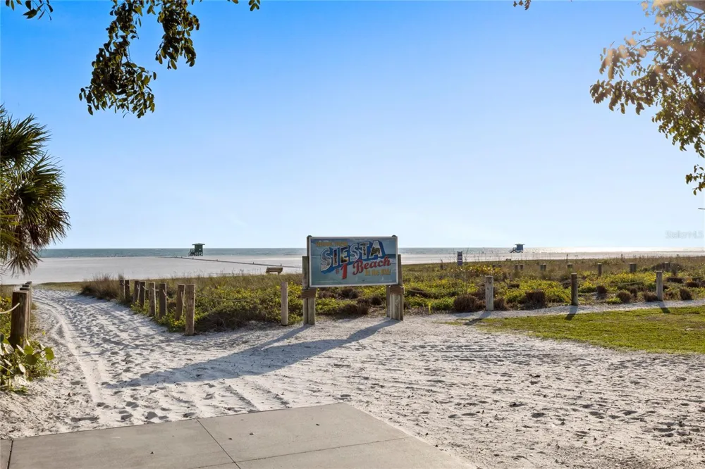 204 3RD STREET W #103 Bradenton, FL 34205
