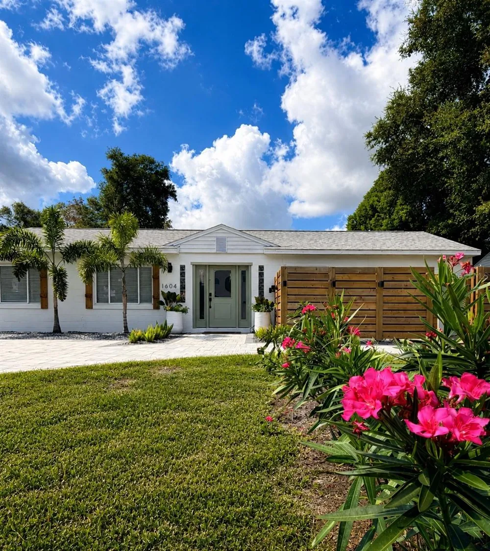 1604 BRYN MAWR STREET Orlando, FL 32804