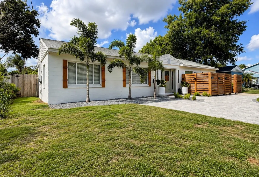 1604 BRYN MAWR STREET Orlando, FL 32804