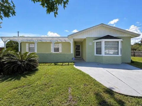2777 GREEN MEADOW CIRCLE