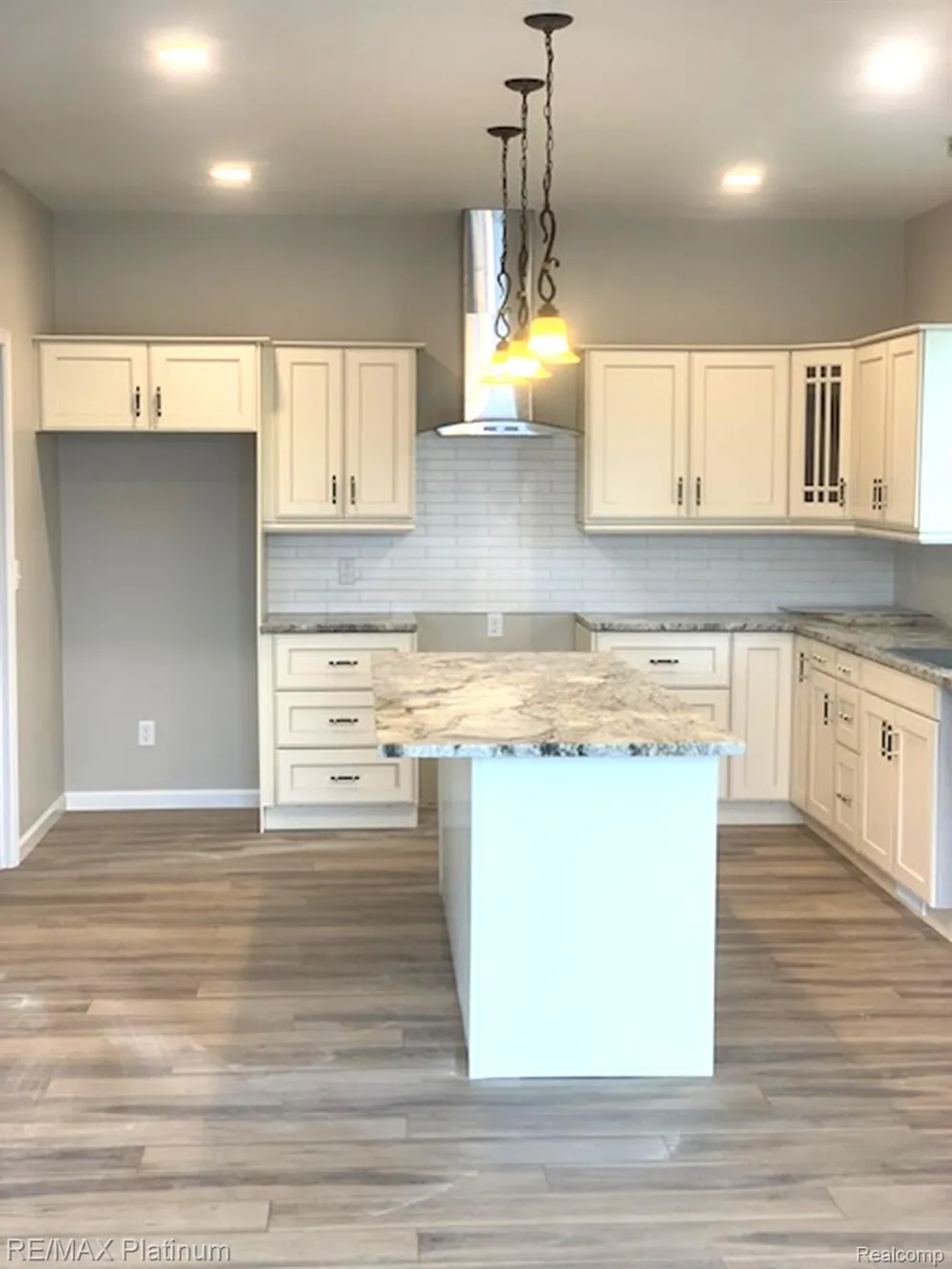 4075 Highcrest Drive Genoa Township, MI 48116