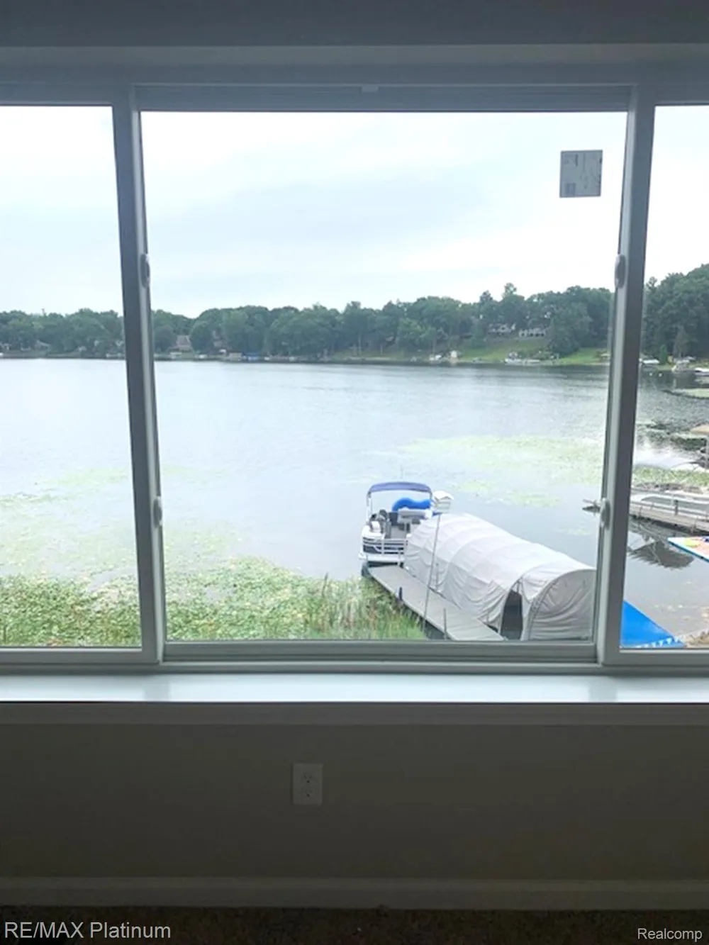 4075 Highcrest Drive Genoa Township, MI 48116