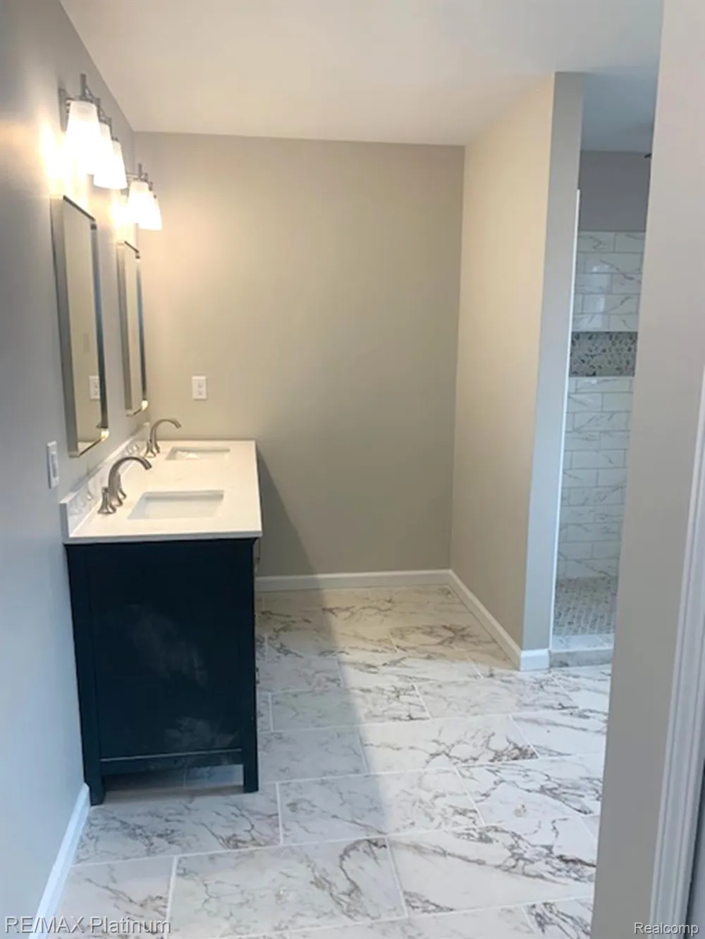 4075 Highcrest Drive Genoa Township, MI 48116