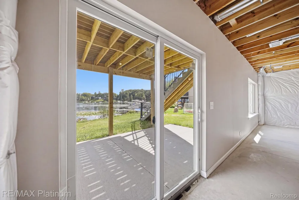 4075 Highcrest Drive Genoa Township, MI 48116