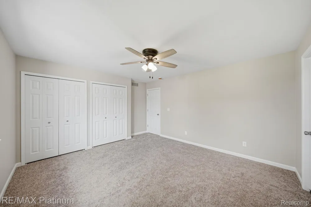 4075 Highcrest Drive Genoa Township, MI 48116