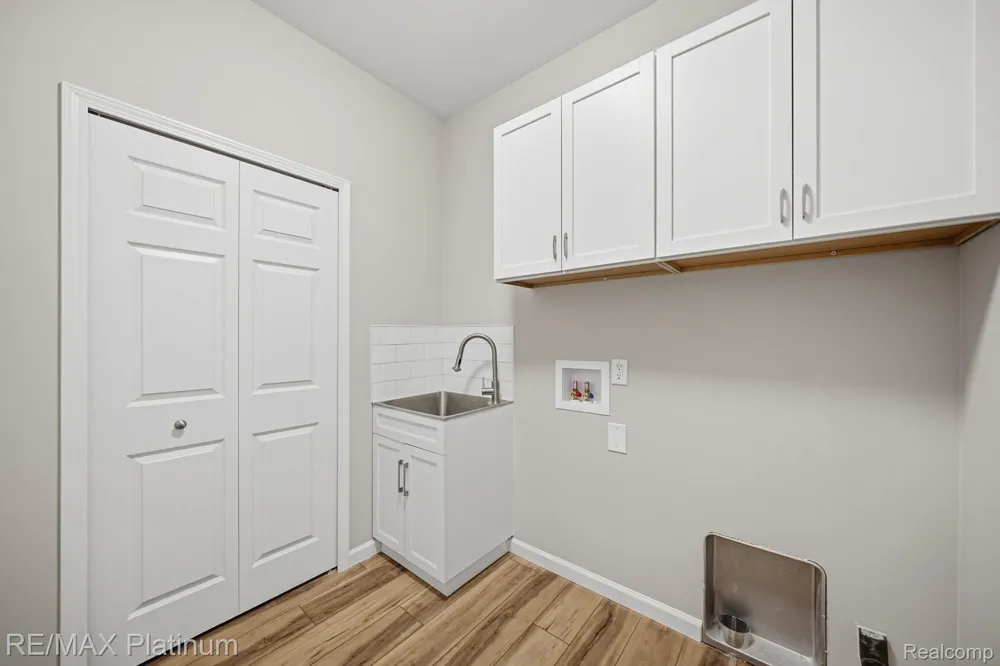 4075 Highcrest Drive Genoa Township, MI 48116