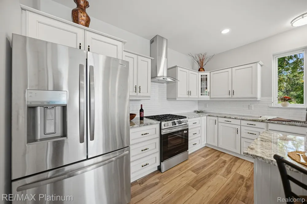 4075 Highcrest Drive Genoa Township, MI 48116