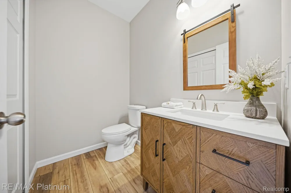 4075 Highcrest Drive Genoa Township, MI 48116