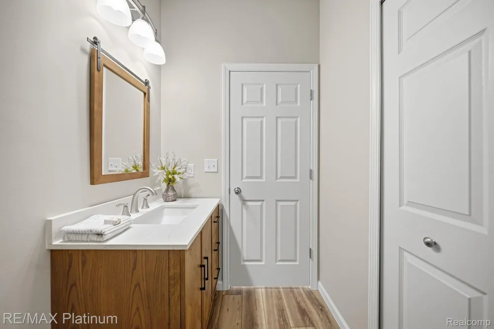 4075 Highcrest Drive Genoa Township, MI 48116