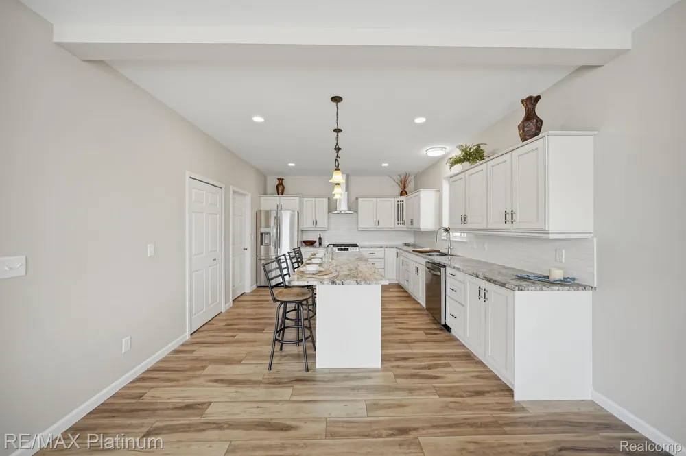 4075 Highcrest Drive Genoa Township, MI 48116