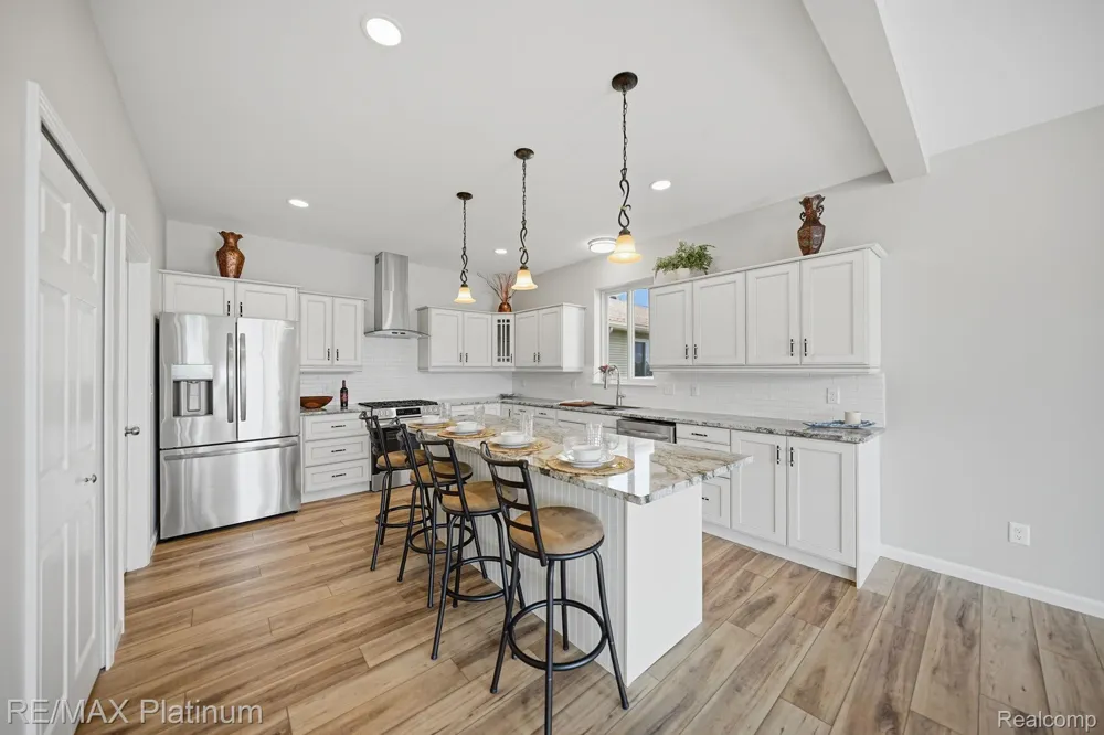4075 Highcrest Drive Genoa Township, MI 48116