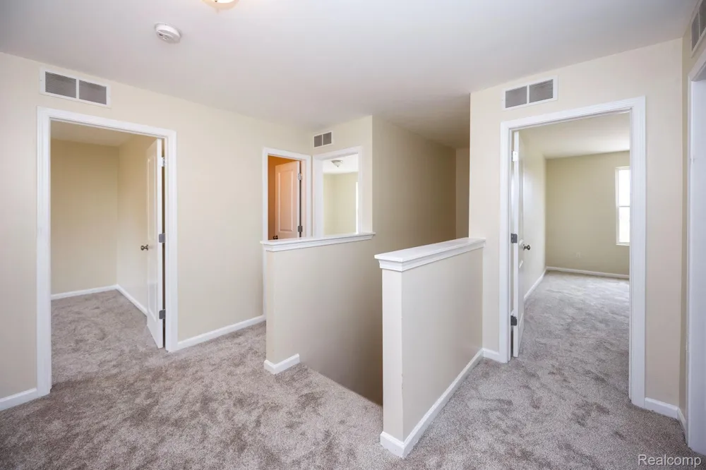 10306 Island Lake Drive Taylor City, MI 48180