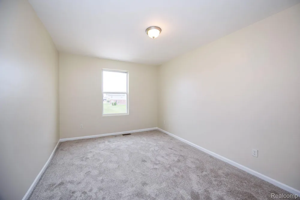 10306 Island Lake Drive Taylor City, MI 48180
