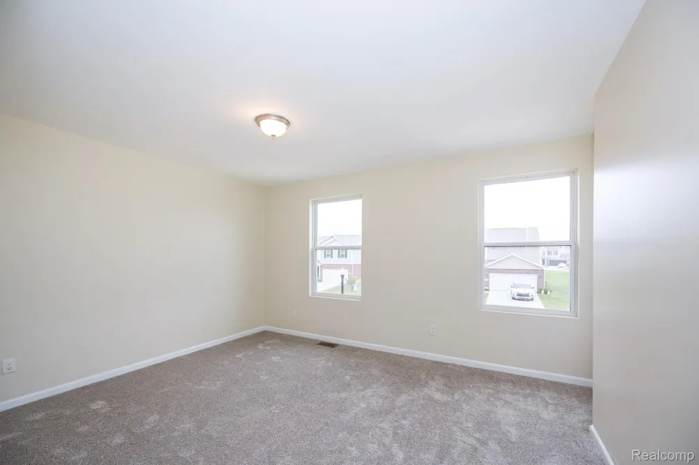 10306 Island Lake Drive Taylor City, MI 48180