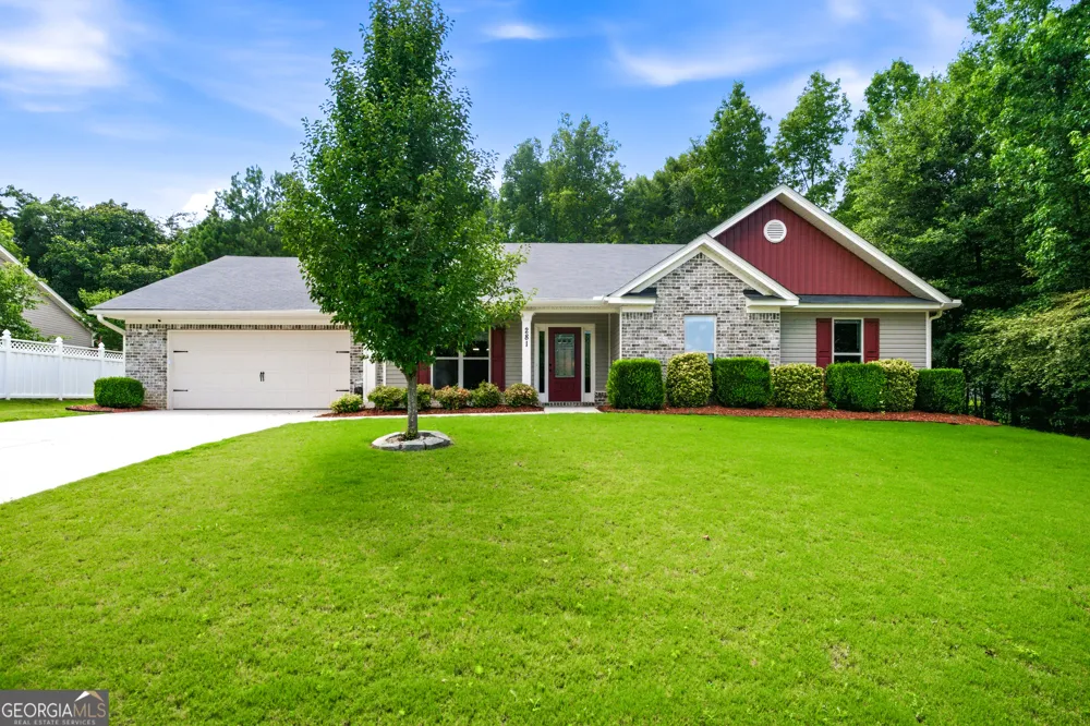 281 Petal Creek LN Jefferson, GA 30549