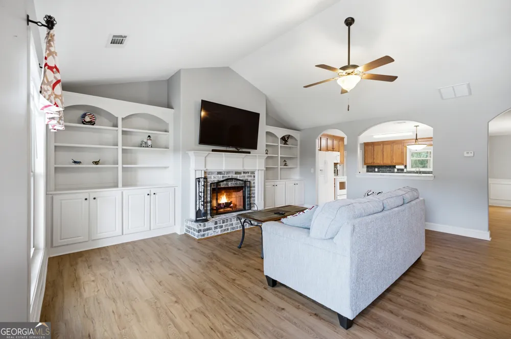 281 Petal Creek LN Jefferson, GA 30549