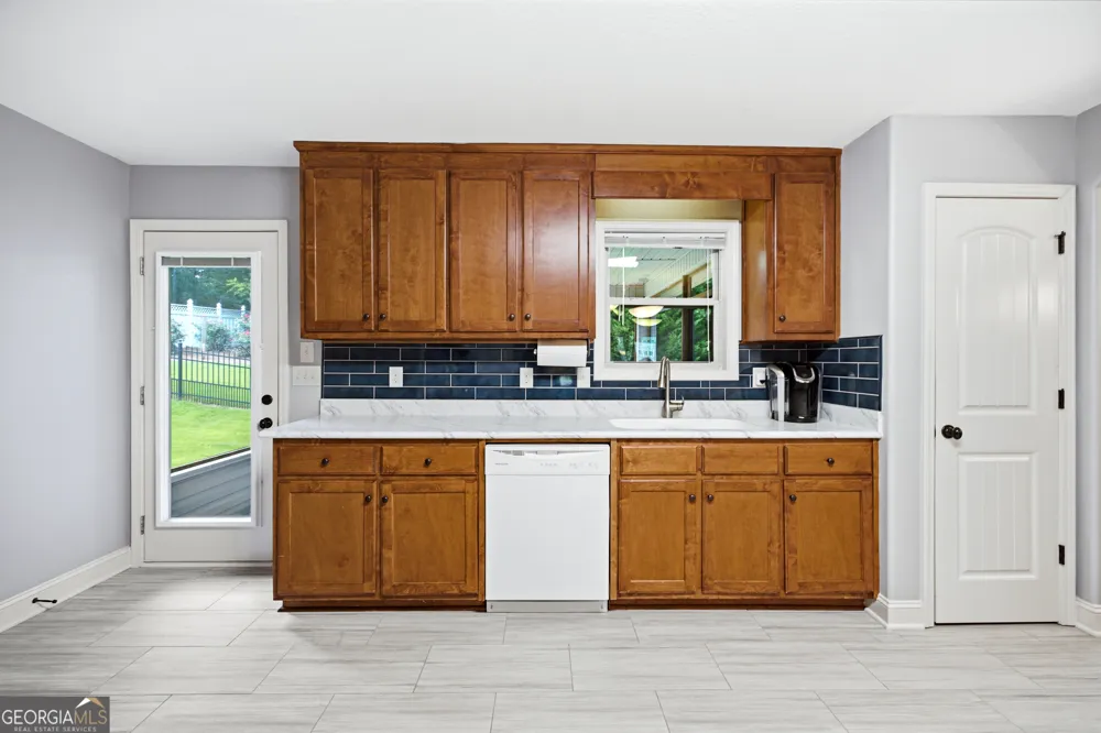 281 Petal Creek LN Jefferson, GA 30549