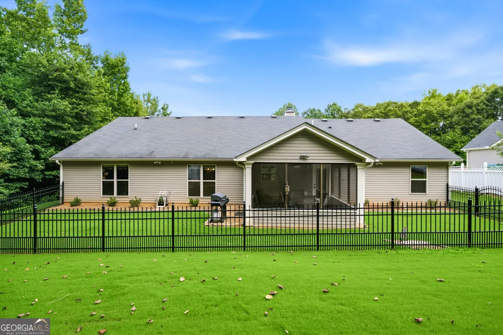 281 Petal Creek LN Jefferson, GA 30549