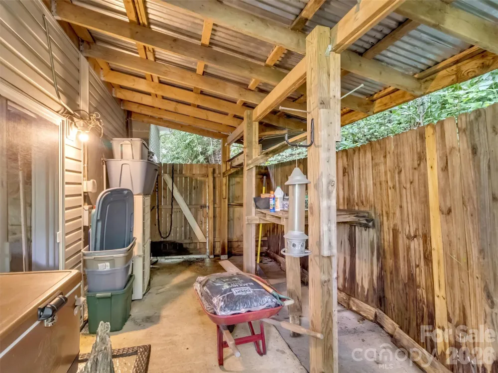 20 Seminole Drive Maggie Valley, NC 28751