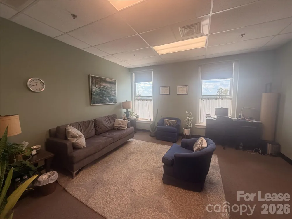 246 Union Square #306 Hickory, NC 28601