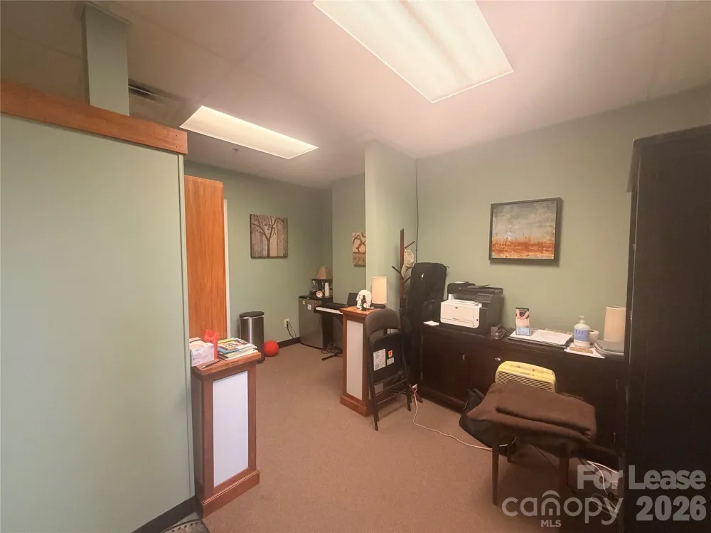 246 Union Square #306 Hickory, NC 28601