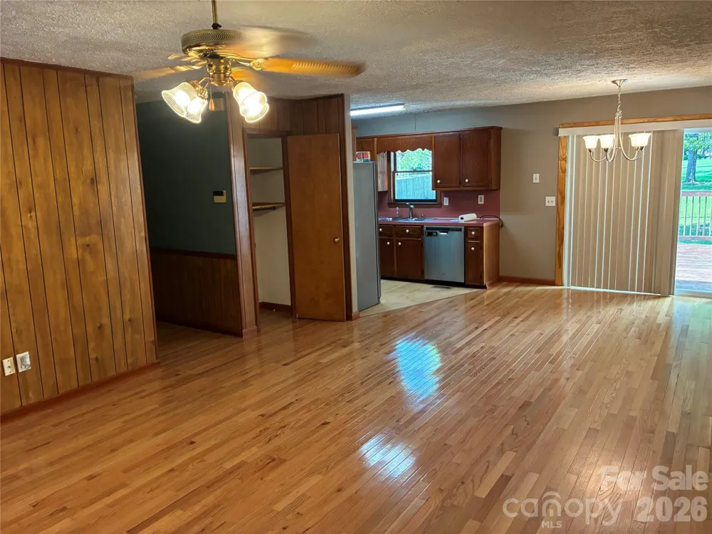 1008 Hopedale Drive Lenoir, NC 28645