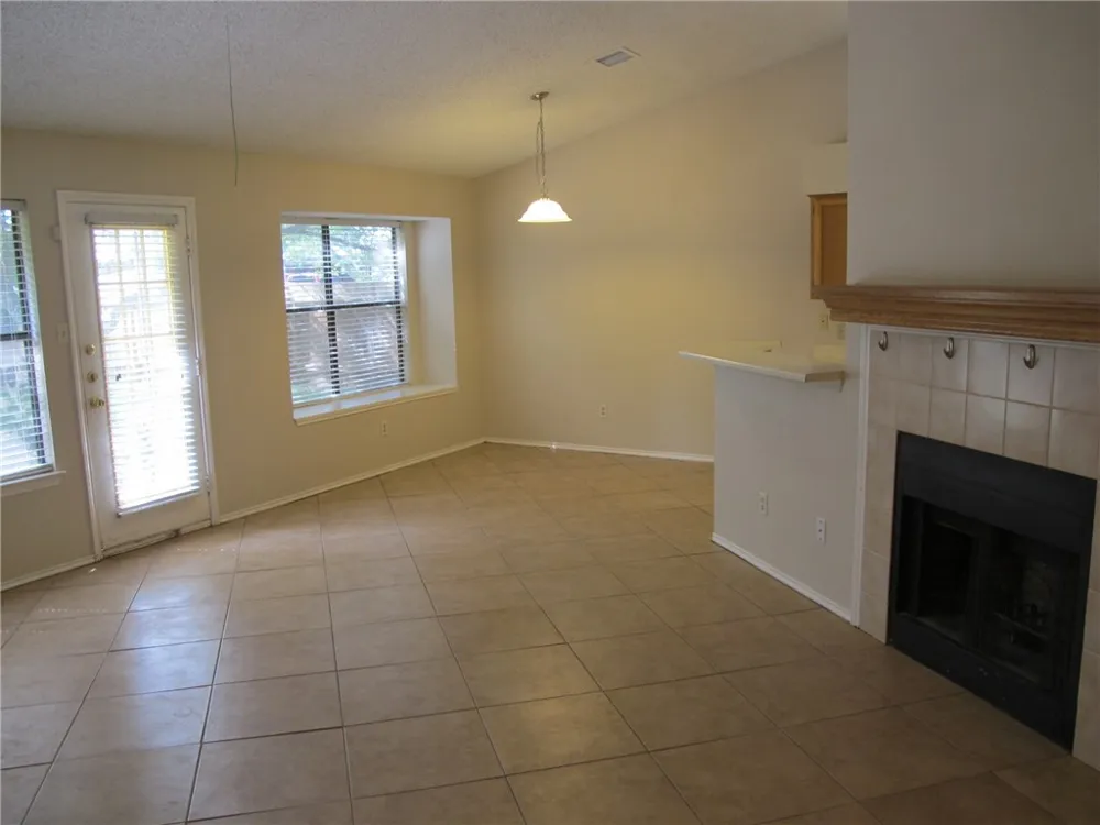 1301 Texas Oak Way Cedar Park, TX 78613