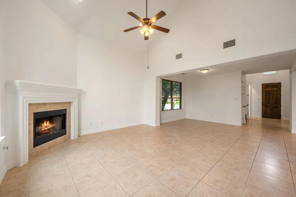 2201 Quarry Loop Leander, TX 78641