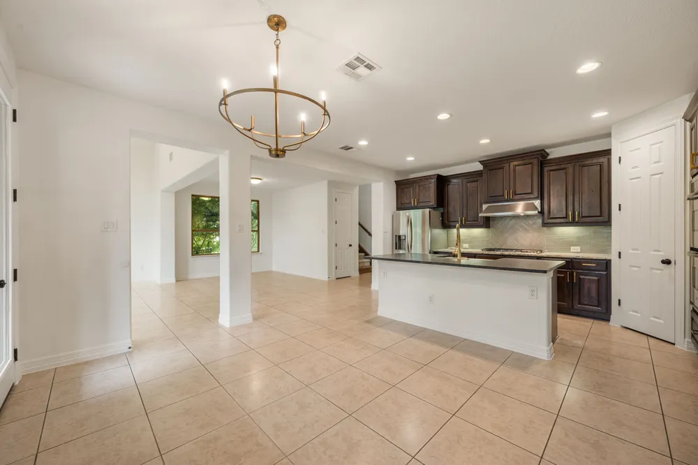 2201 Quarry Loop Leander, TX 78641