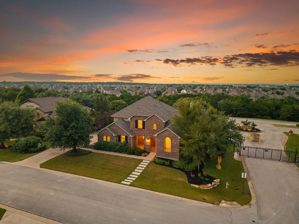 2201 Quarry Loop Leander, TX 78641